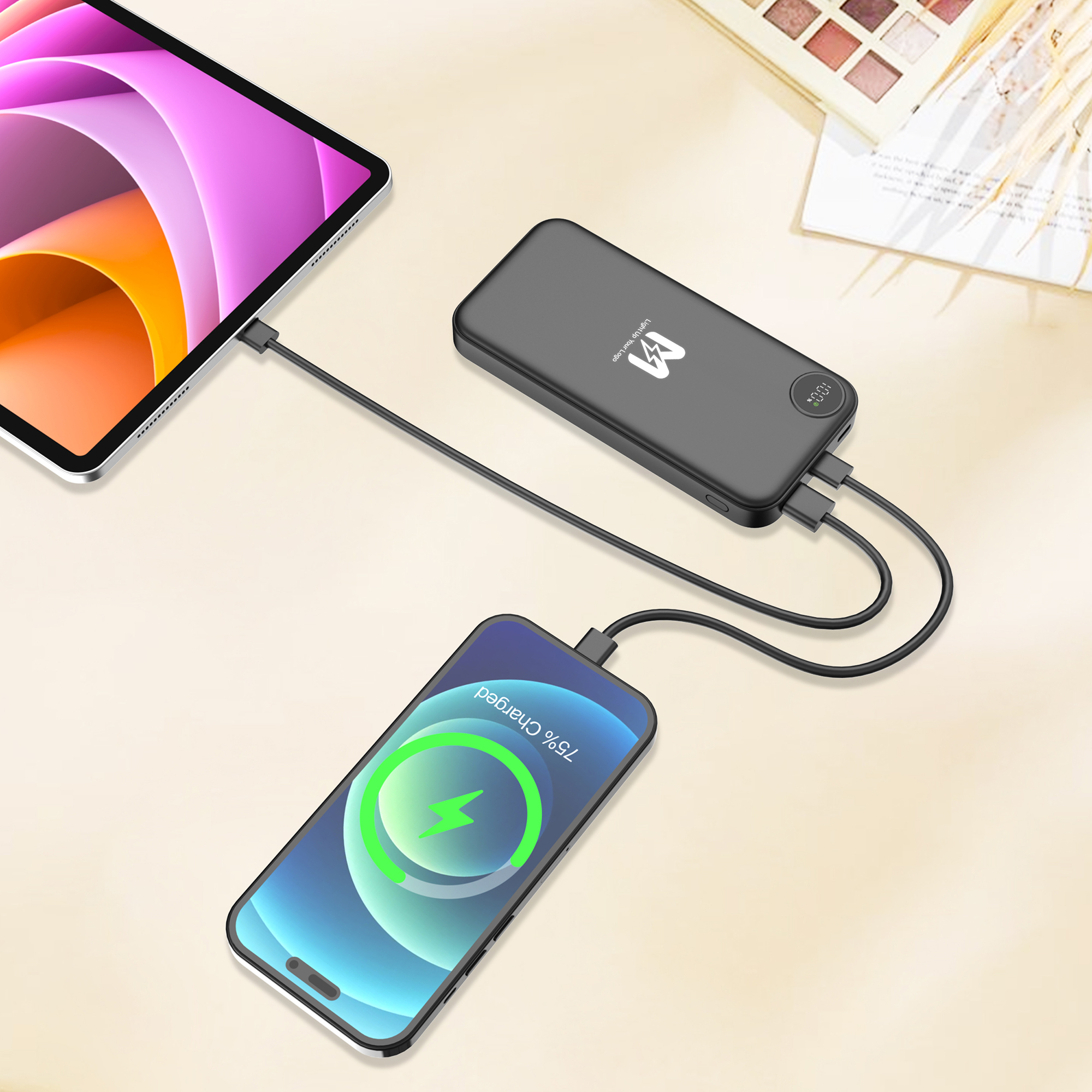 Зарядное устройство "Форт" 10000 mAh с подсветкой логотипа, встроенными кабелями и цифровым индикатором заряда фото на сайте Print Logo.