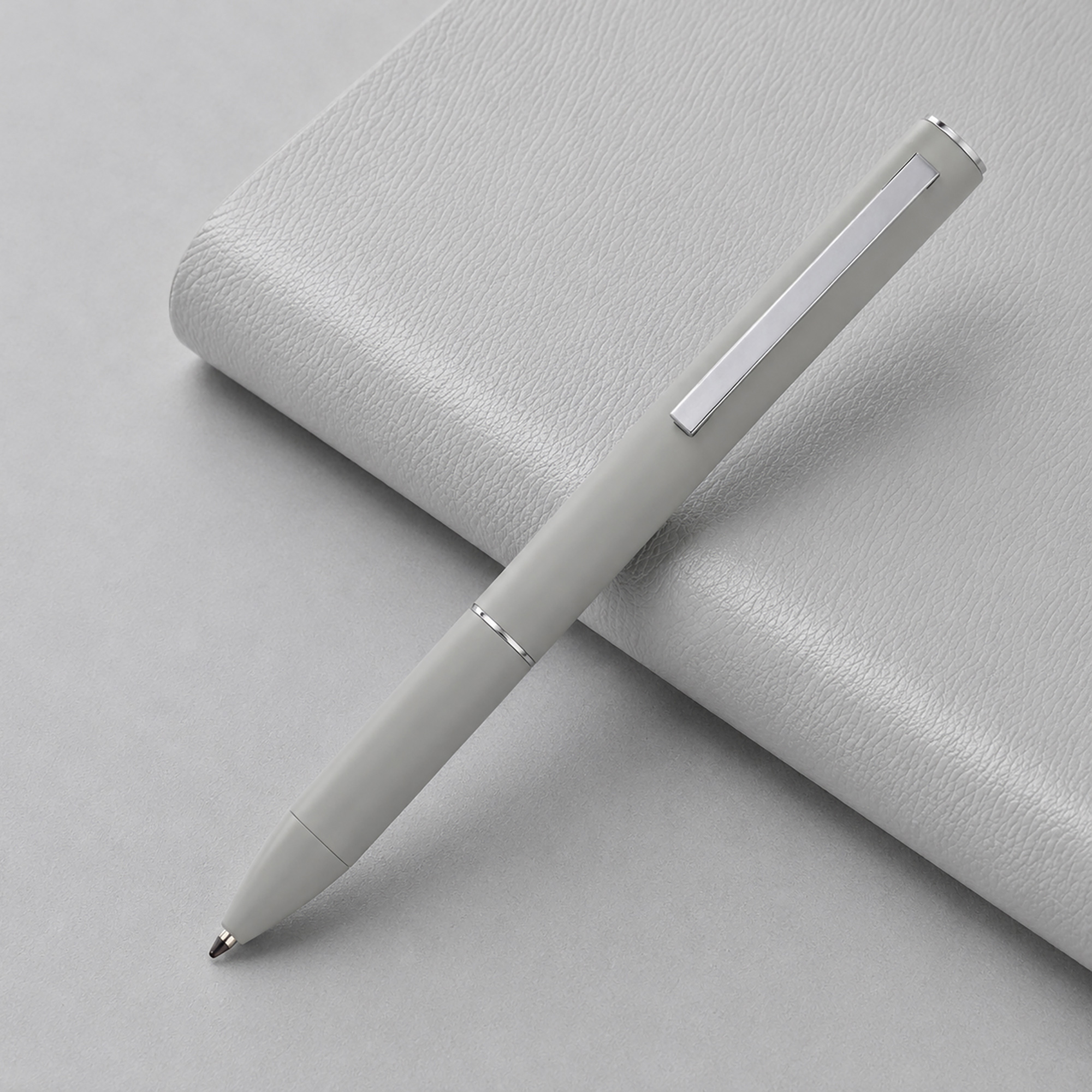 Металлическая шариковая ручка Classy soft-touch с логотипом Lettertone | Print Logo
