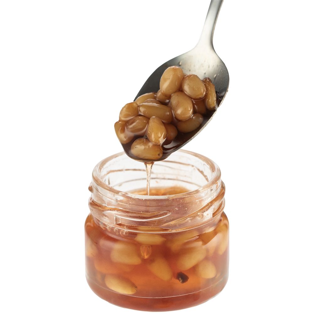 Кедровые орехи Nutree в сосновом сиропе фото на сайте Print Logо.