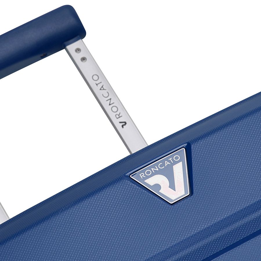 Чемодан Butterfly M