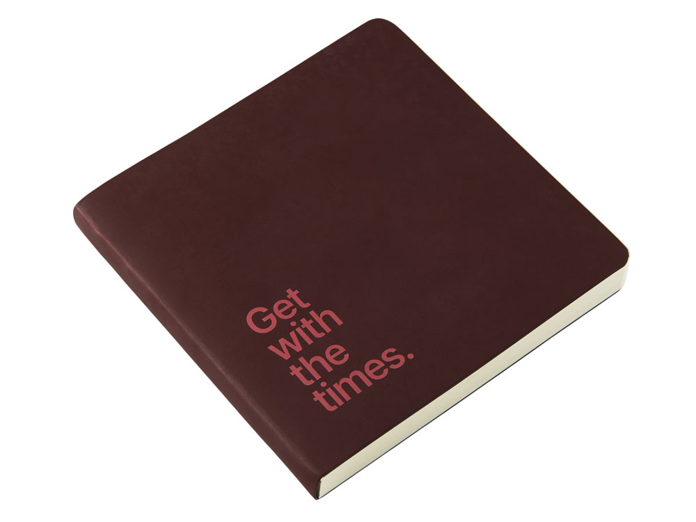 ЕЖЕДНЕВНИК недатированный А5- MEGAPOLIS FLEX QUATTRO (БОРДОВЫЙ) с УФ-печатью