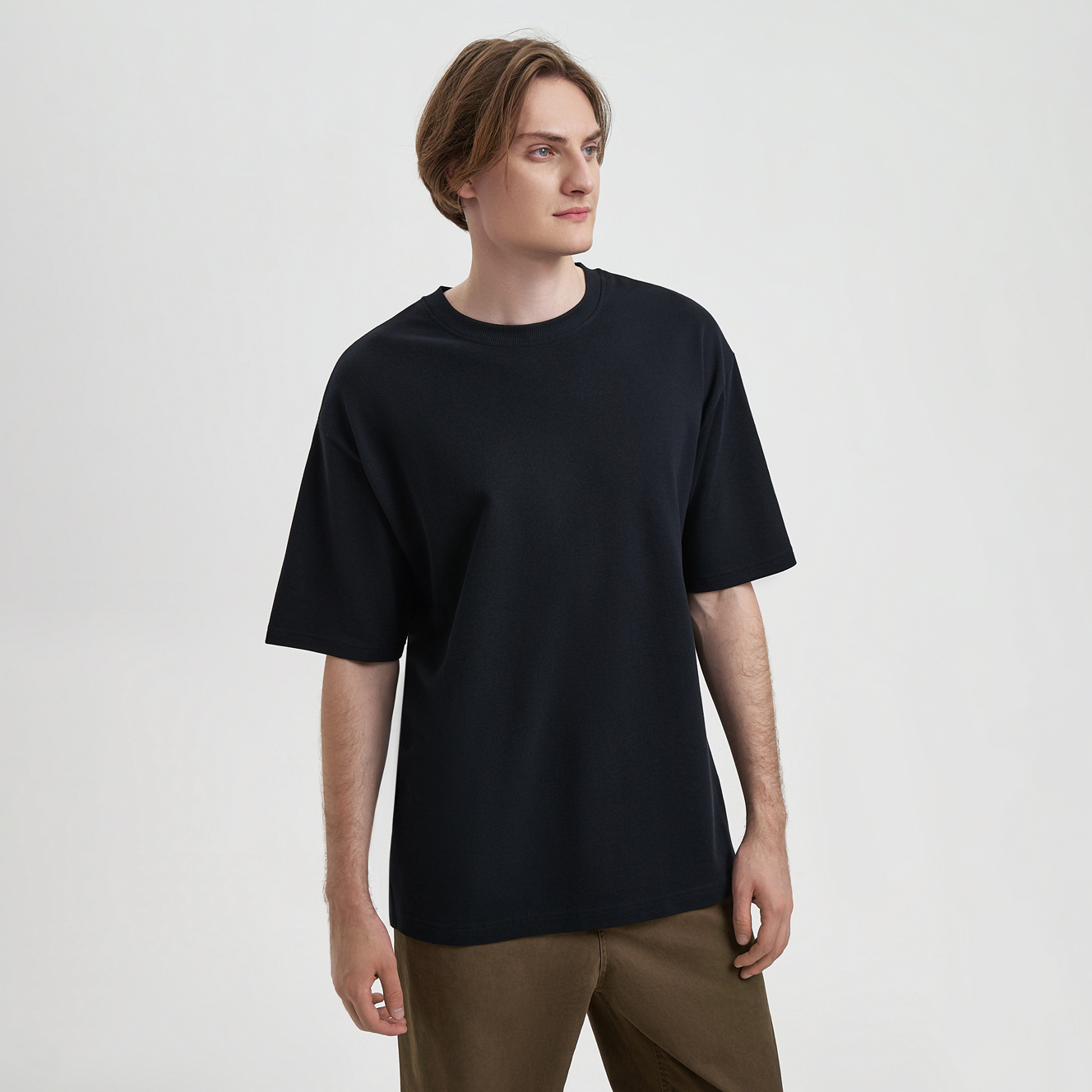 Футболка унисекс премиум Аура (Aura), 100% хлопок 200гр. черный, размер M/L