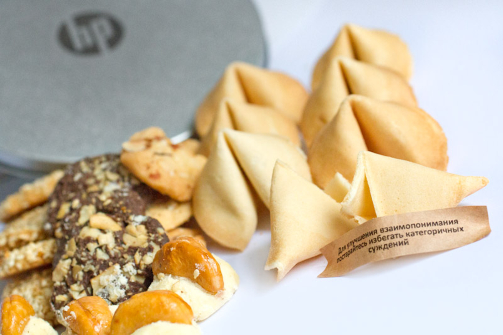 Коробка Pragmax S, круглая — пример нанесения логотипа (сделано в России) | Print Logo