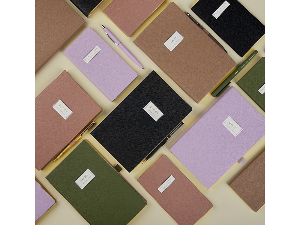 Ежедневник недатированный А5 Total beige с нашивкой, бежевый