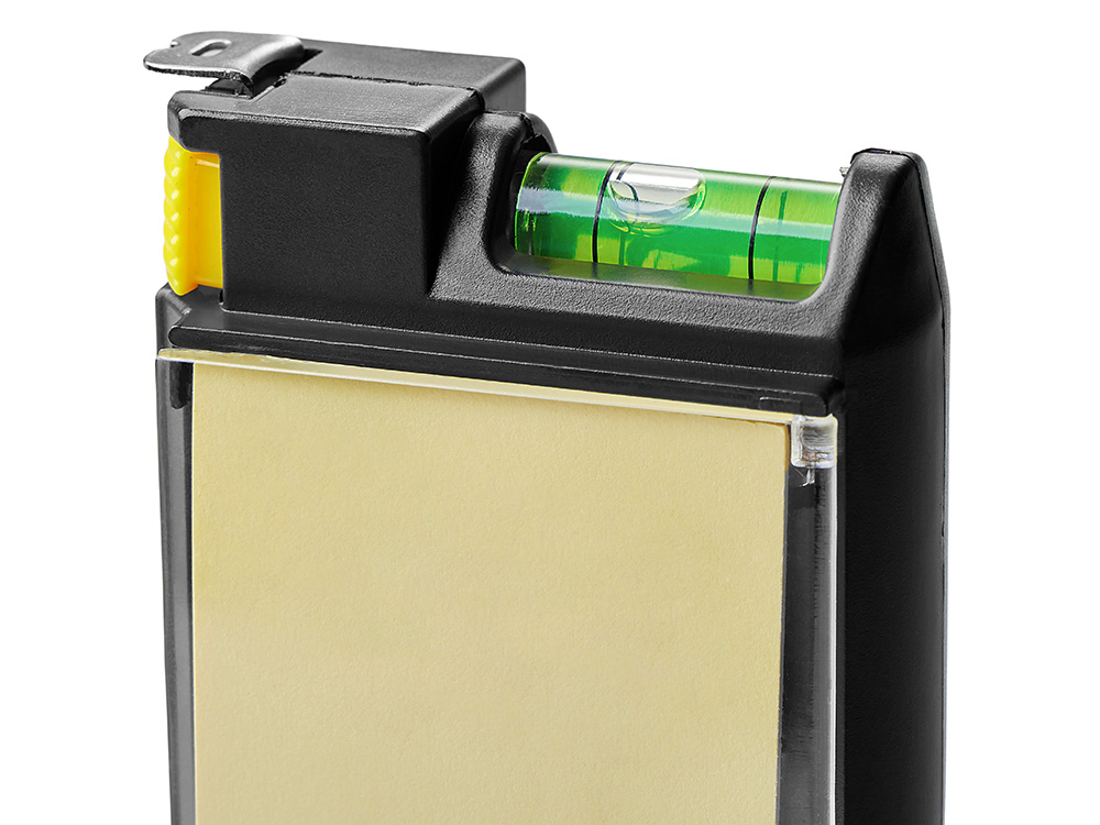 Рулетка на 2 м с уровнем и блоком для записей Nerd