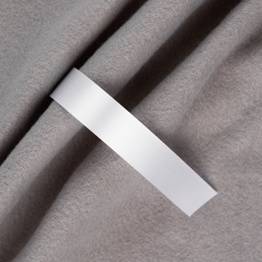 Лента сатиновая Satin 20 XL, серая с логотипом сделано в России | Print Logo