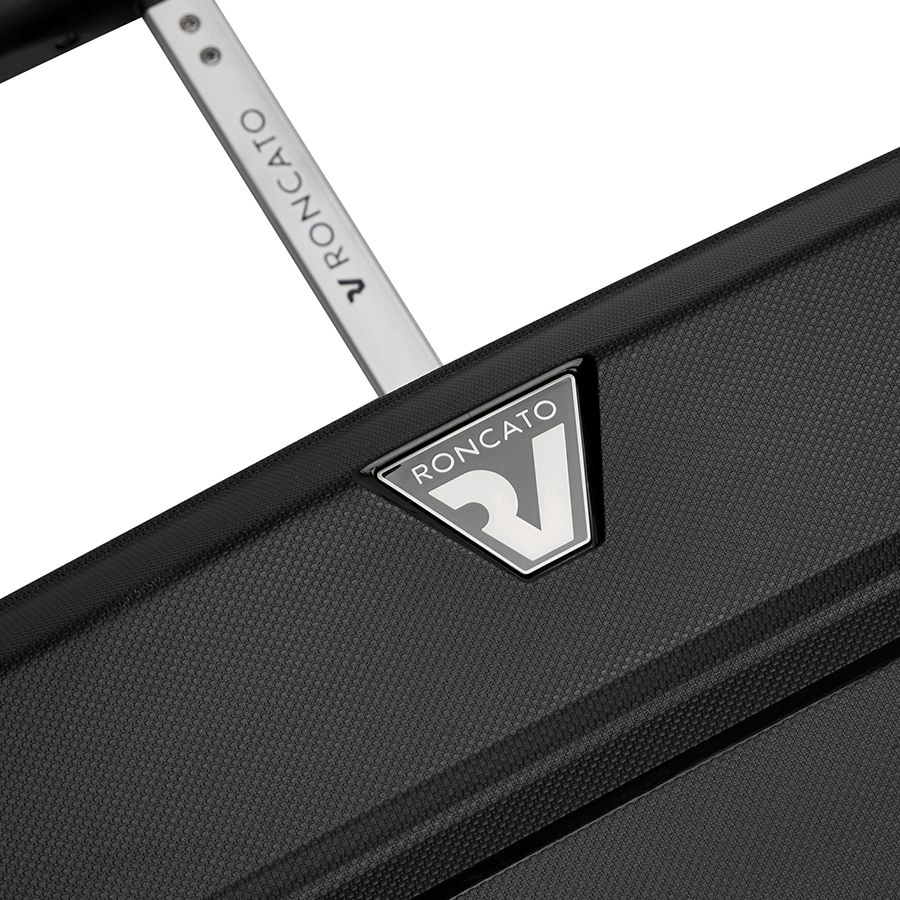 Чемодан Butterfly L