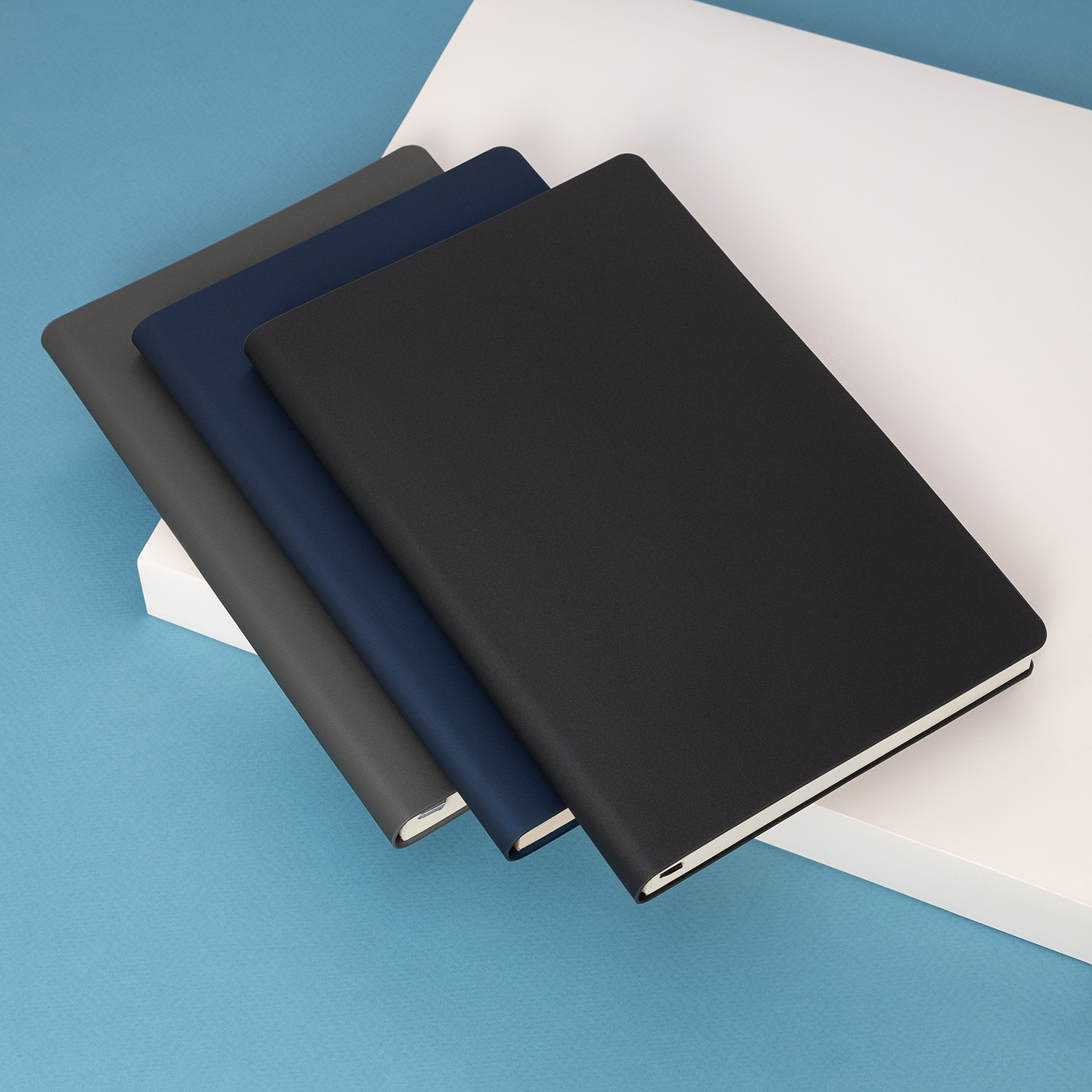 Ежедневник Star недатированный, синий (с упаковкой, со стикерами)