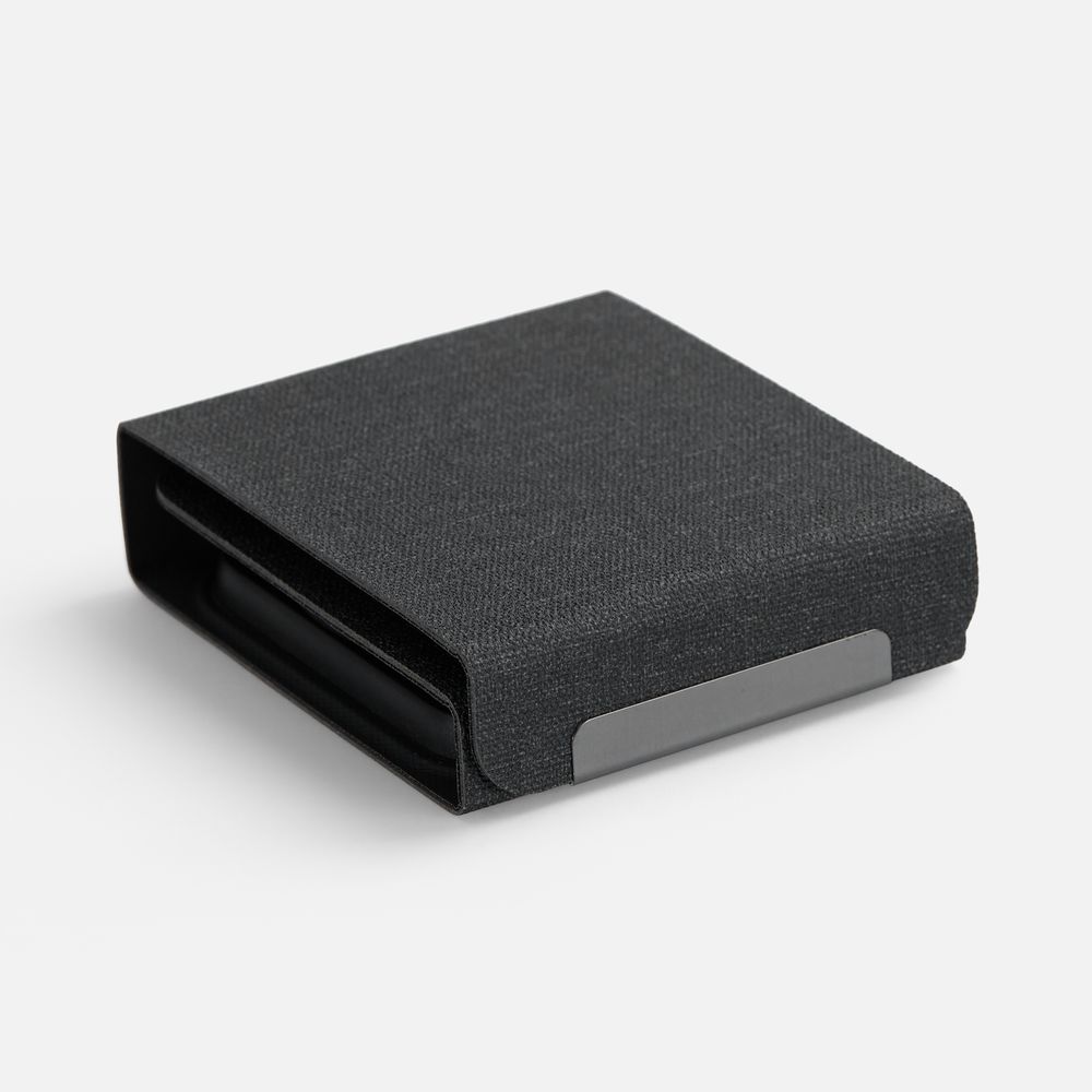 Складная станция беспроводной зарядки triFlex Light — пример нанесения логотипа (Indivo) | Print Logo