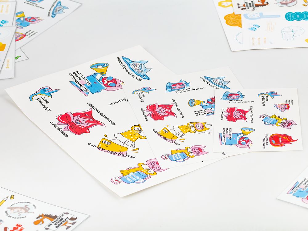 Наклейки бумажные Sticker Pack на заказ — пример нанесения логотипа (сделано в России) | Print Logo