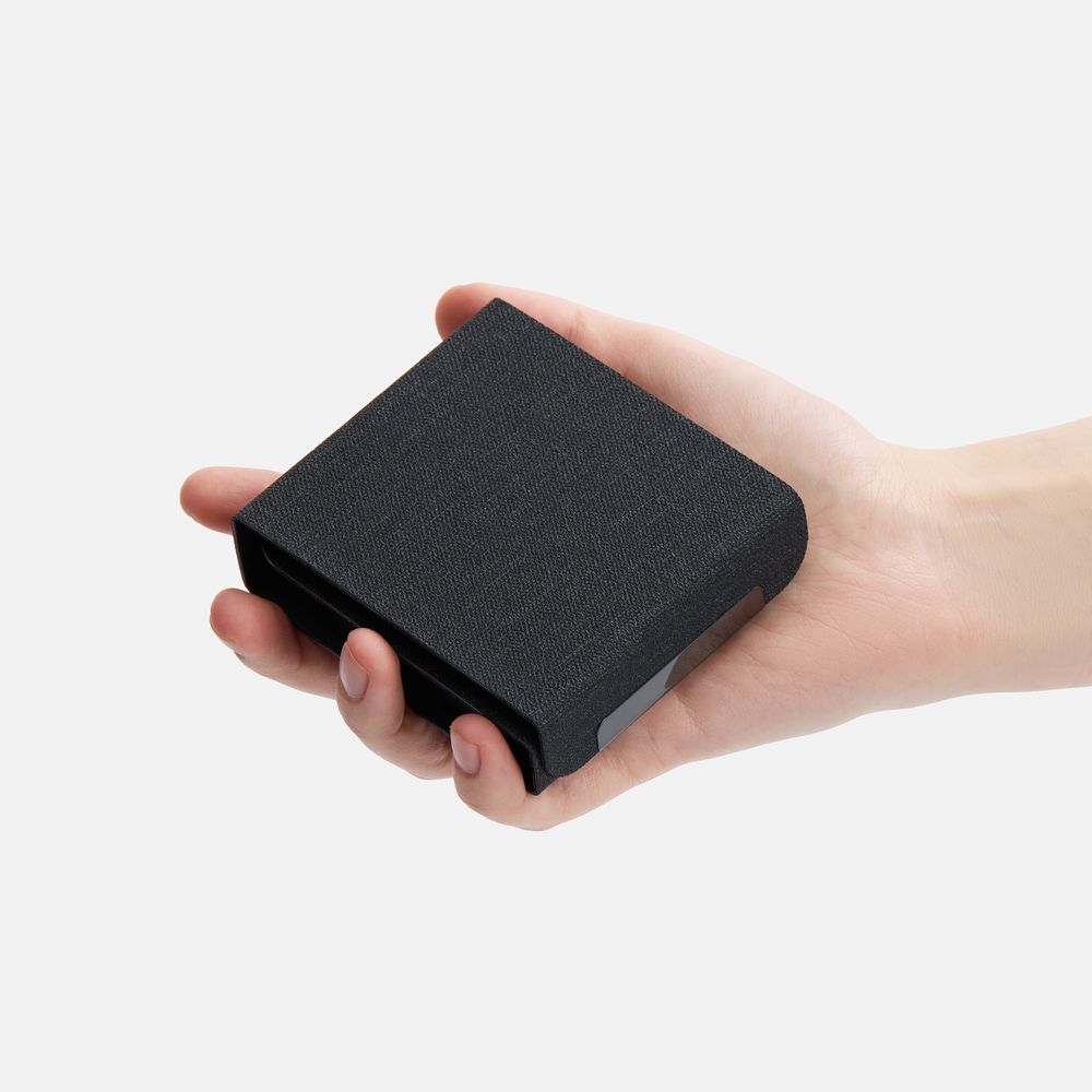 Складная станция беспроводной зарядки triFlex Light — пример нанесения логотипа (Indivo) | Print Logo