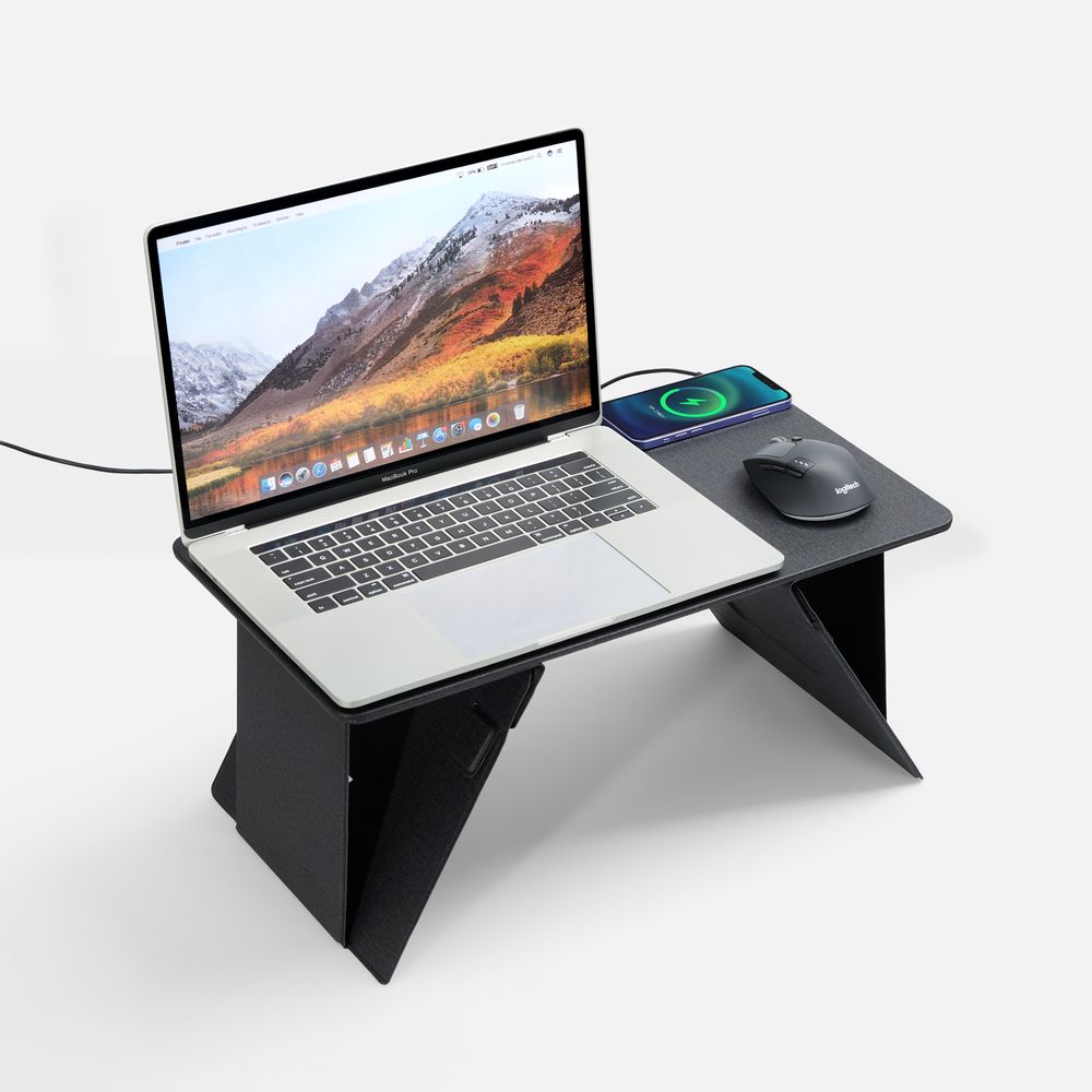 Складной стол для ноутбука с беспроводной зарядкой Kickstand Table с логотипом Molti | Print Logo