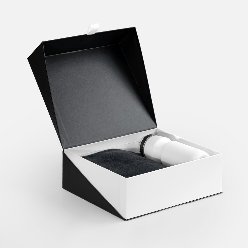 Коробка Artikus — пример нанесения логотипа (сделано в России) | Print Logo