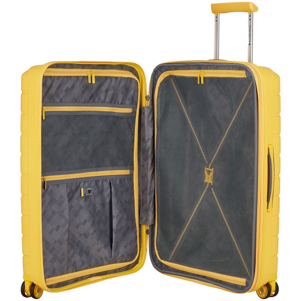 Чемодан Butterfly M