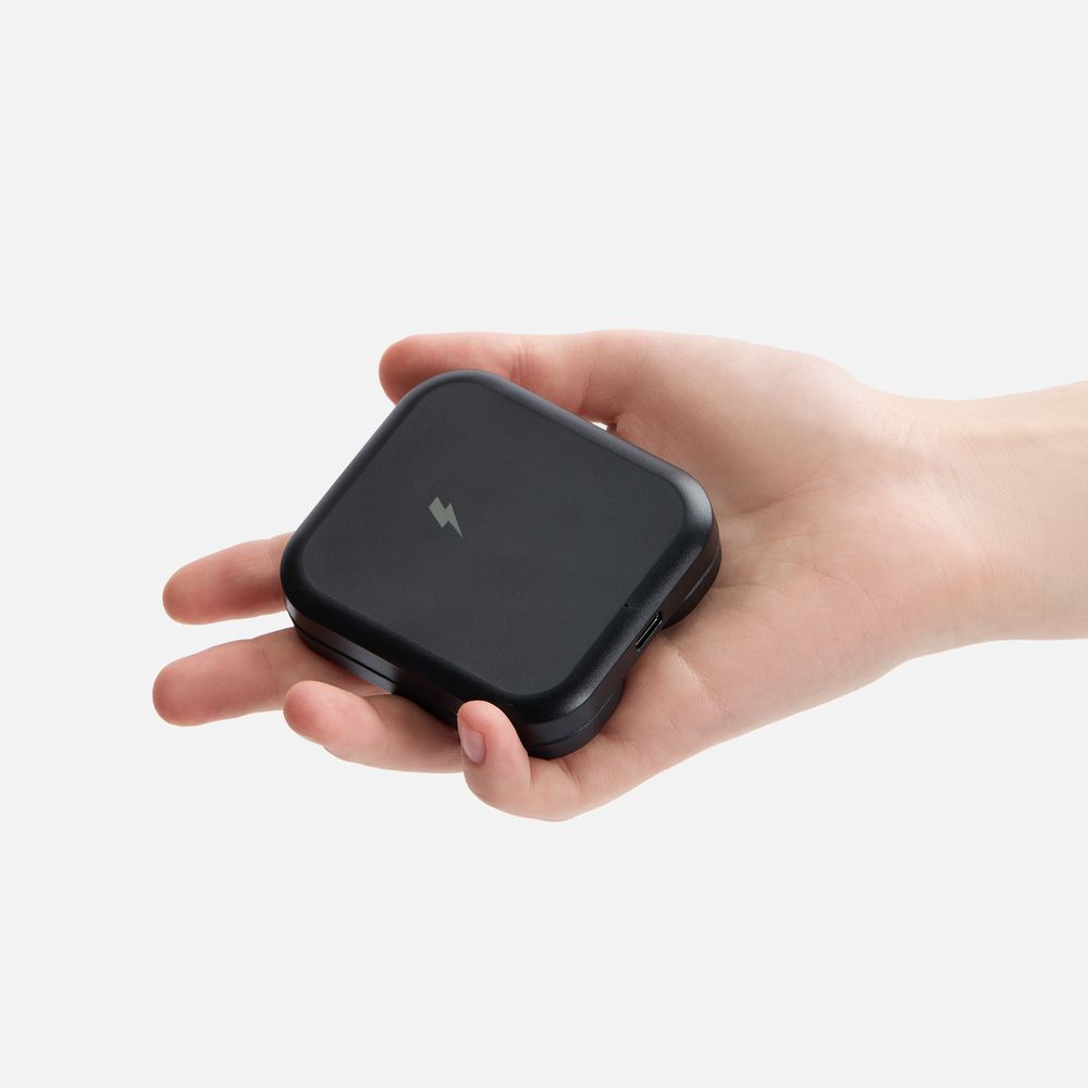 Складная станция беспроводной зарядки Trilogic — пример нанесения логотипа (Molti) | Print Logo