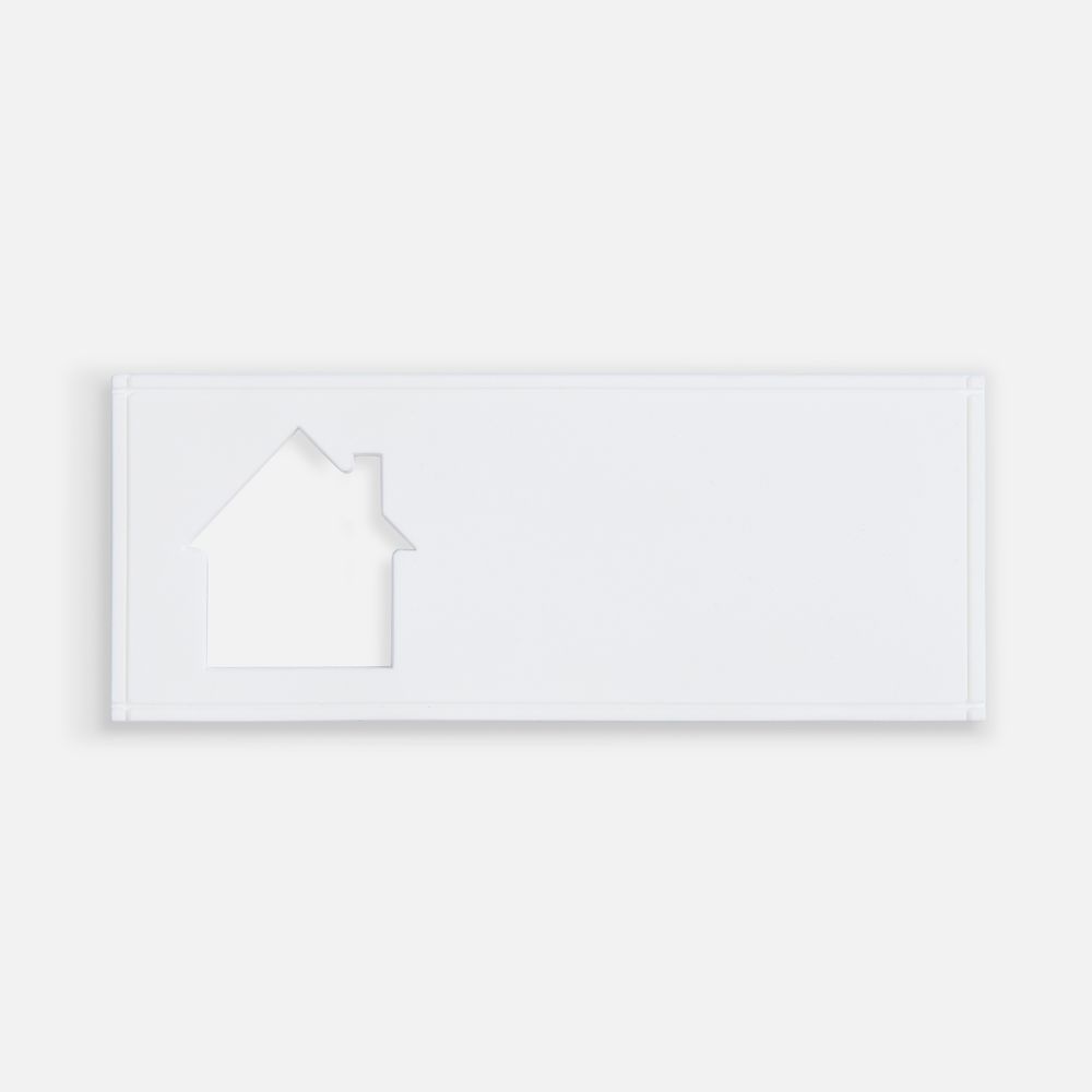 Лейбл из ПВХ с вырубкой «Дом» с логотипом сделано в России | Print Logo