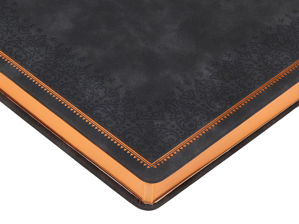 Ежедневник недатированный А4 Royal, черный с бронзовым срезом