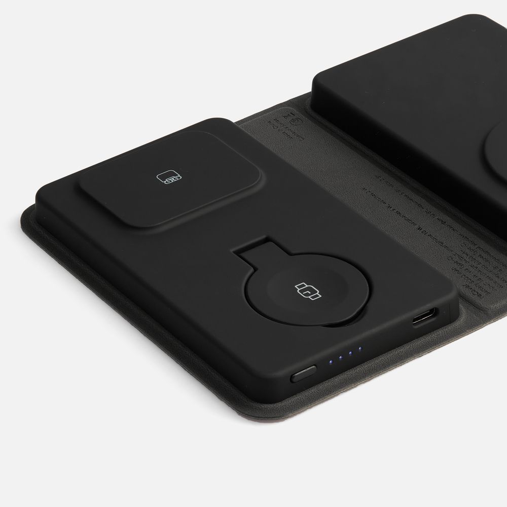 Внешний аккумулятор с беспроводной зарядкой reCover 8000 мАч фото на сайте Print Logo.