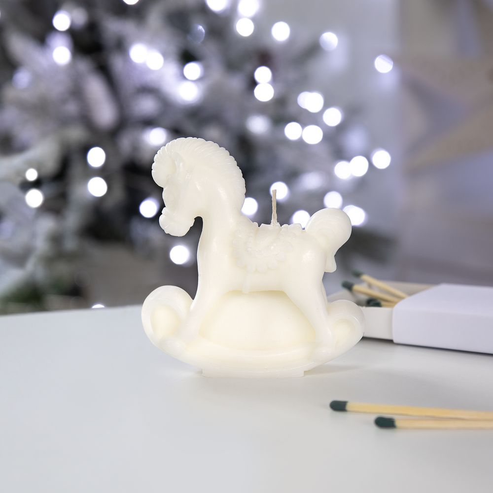 Свеча фигурная «Лошадка-качалка»