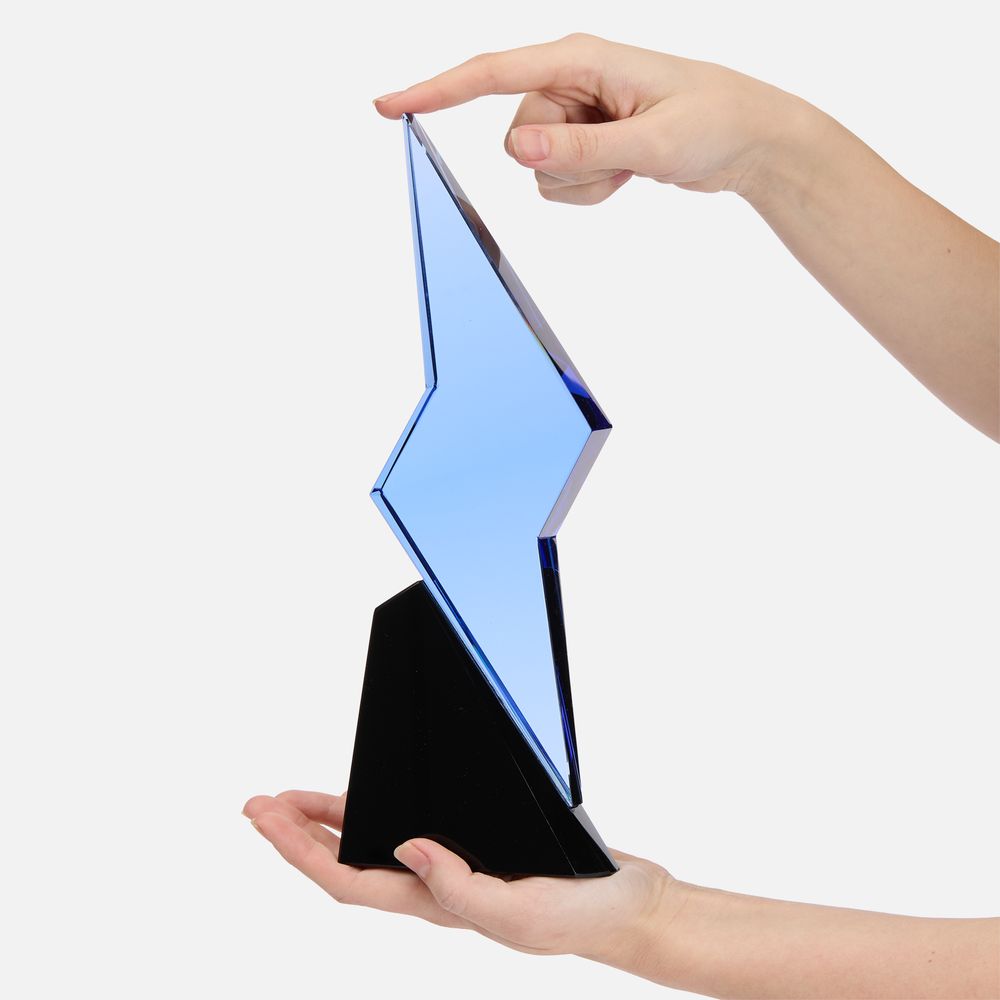 Стела Flash Forward фото на сайте Print Logo.