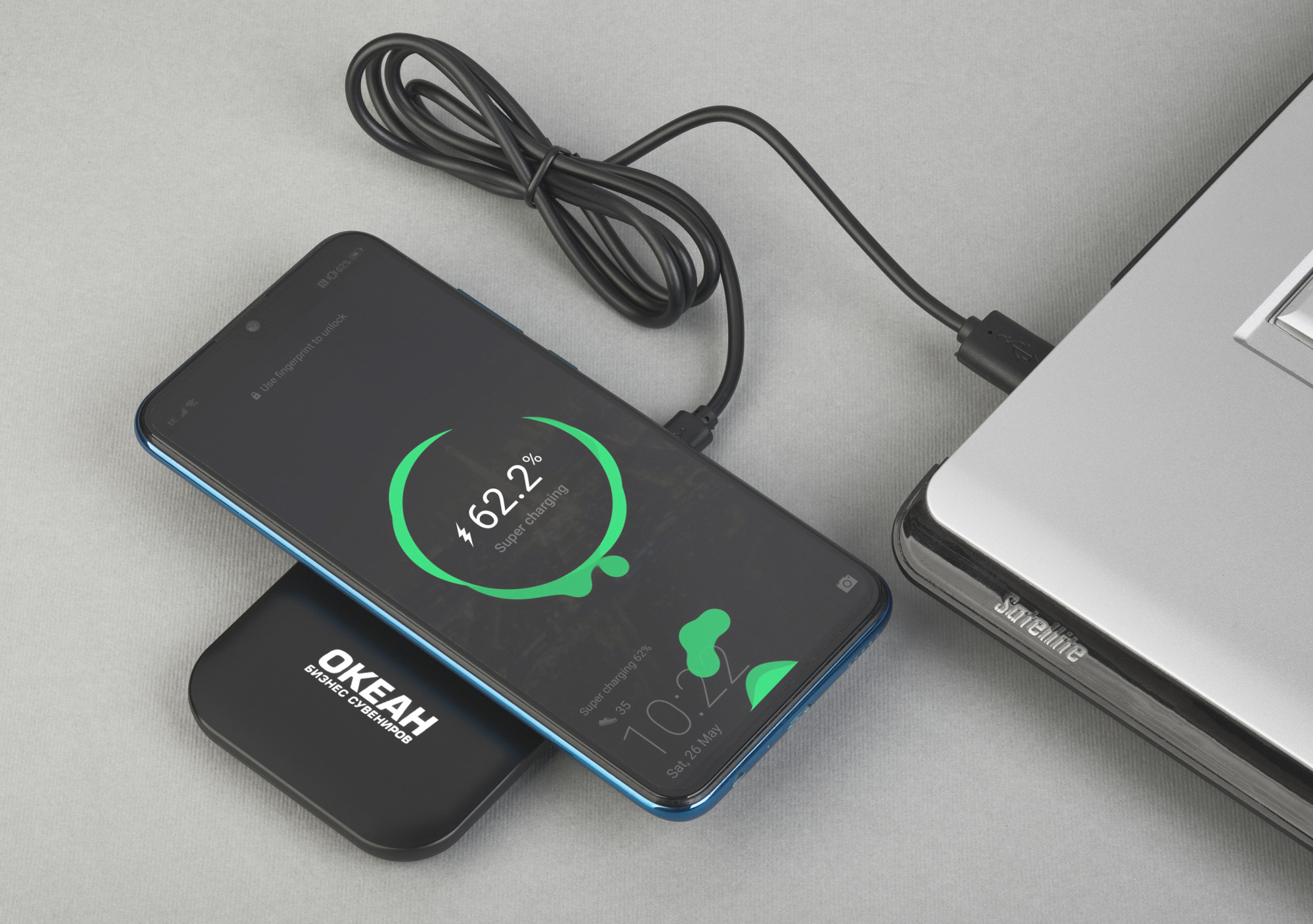 Настольное беспроводное зарядное устройство "Moonlight" c подсветкой логотипа фото на сайте Print Logo.