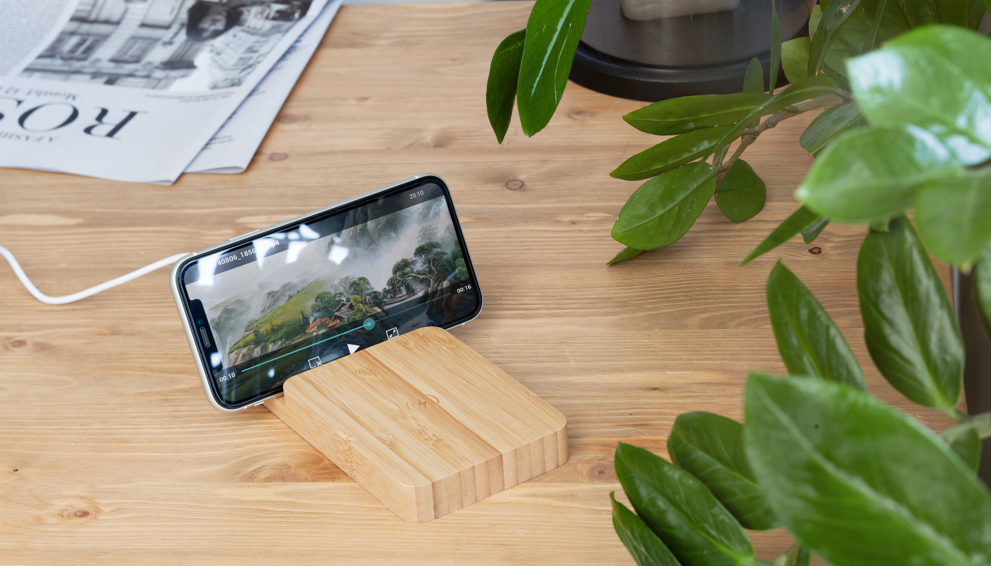 Беспроводное (10W) зарядное устройство "Bamboo Power" 5000 mAh с подставкой под смартфон, бамбук, бежевый