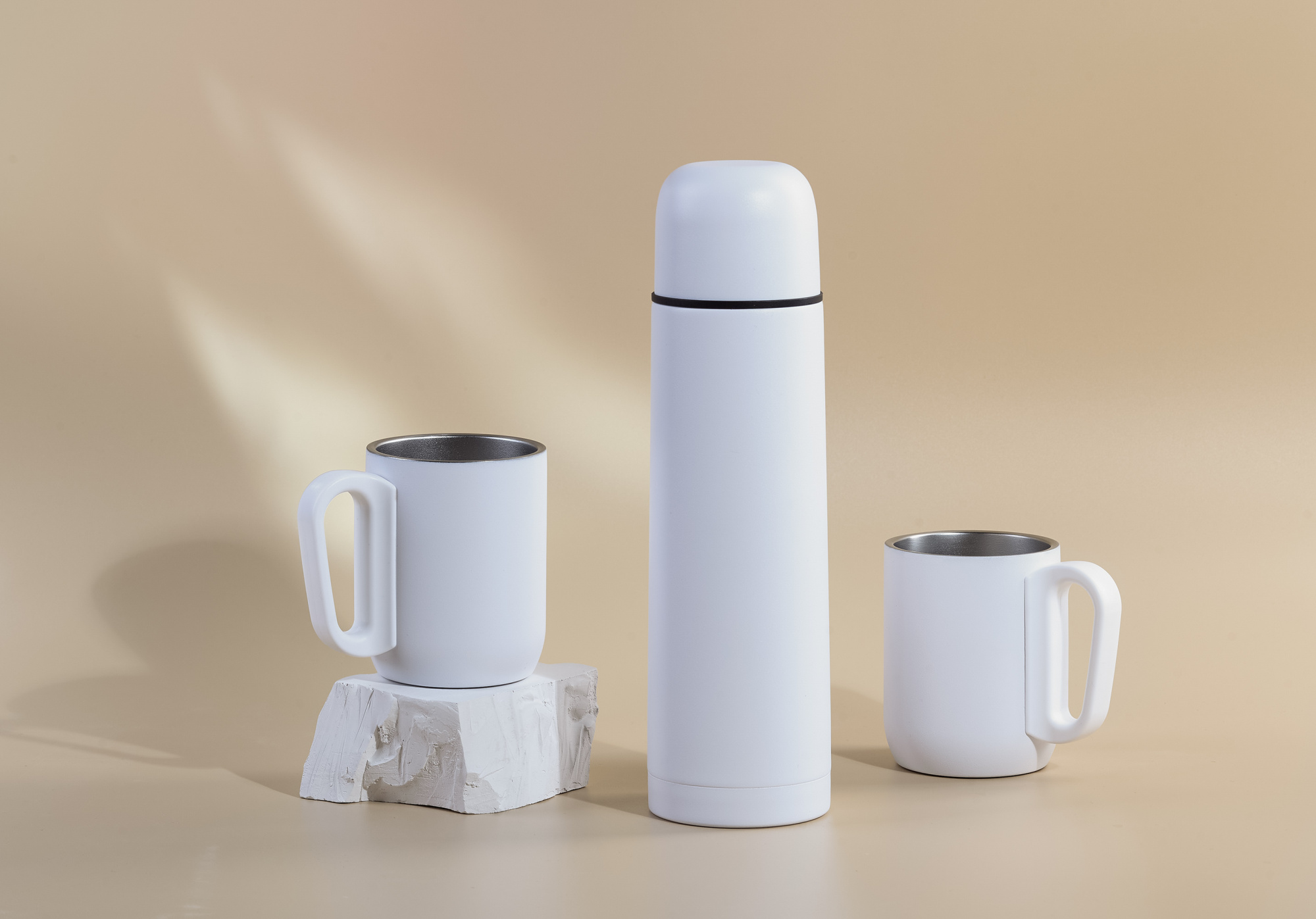 Набор "Гейзер" (термос, 2 кружки), покрытие пудра фото на сайте Print Logo.