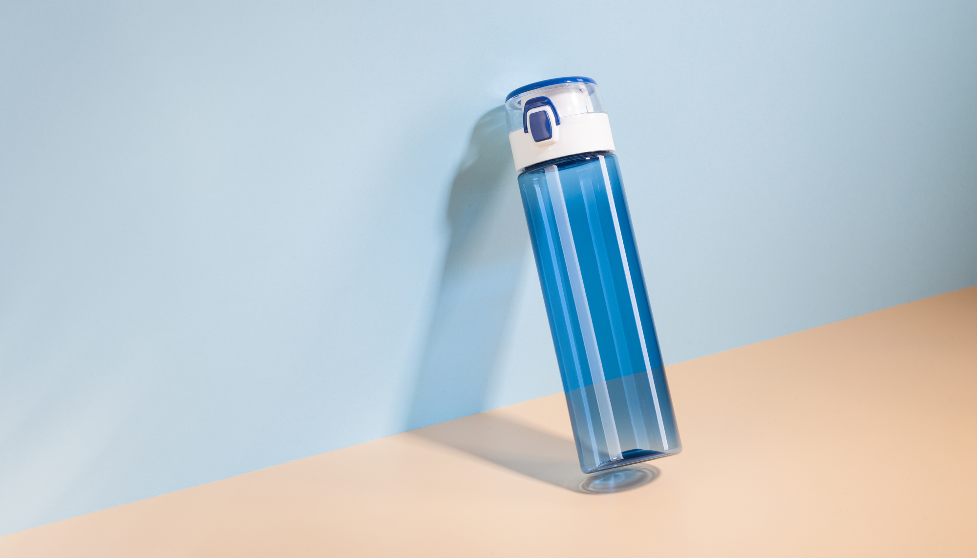 Бутылка для воды "Vita" 600 мл, темно-серая фото на сайте Print Logo.