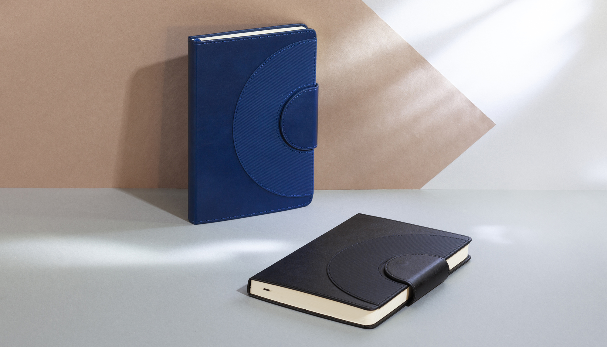 Ежедневник недатированный "Сицилия", формат А5, черный фото на сайте Print Logo.