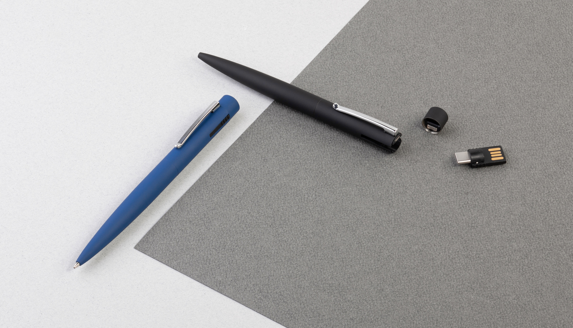 Ручка шариковая "Secret" с флеш-картой OTG 32Gb (USB2.0/Type-C), покрытие soft touch фото на сайте Print Logo.